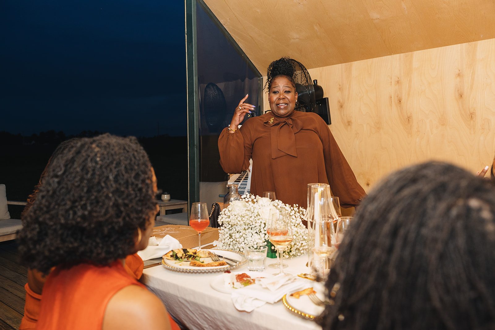 Jazmine and Jaleesa engagement dinner dinner party ambiance in Maryland — Creative Motion Events