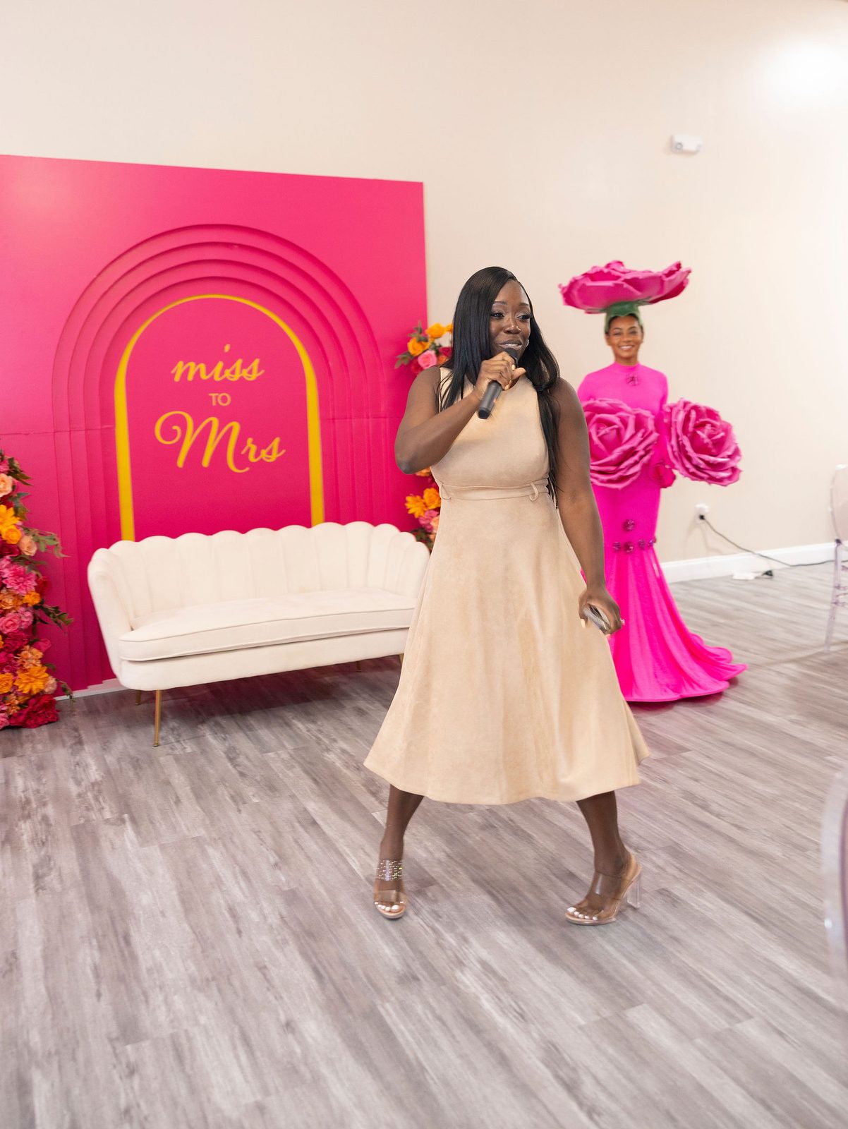 Luxury bridal shower balloon and floral accent by Creative Motion Events in Maryland